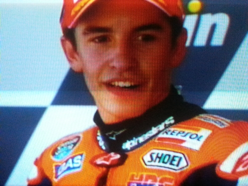 Marc Marquez Naik Podium Juara MotoGP Spanyol 2014